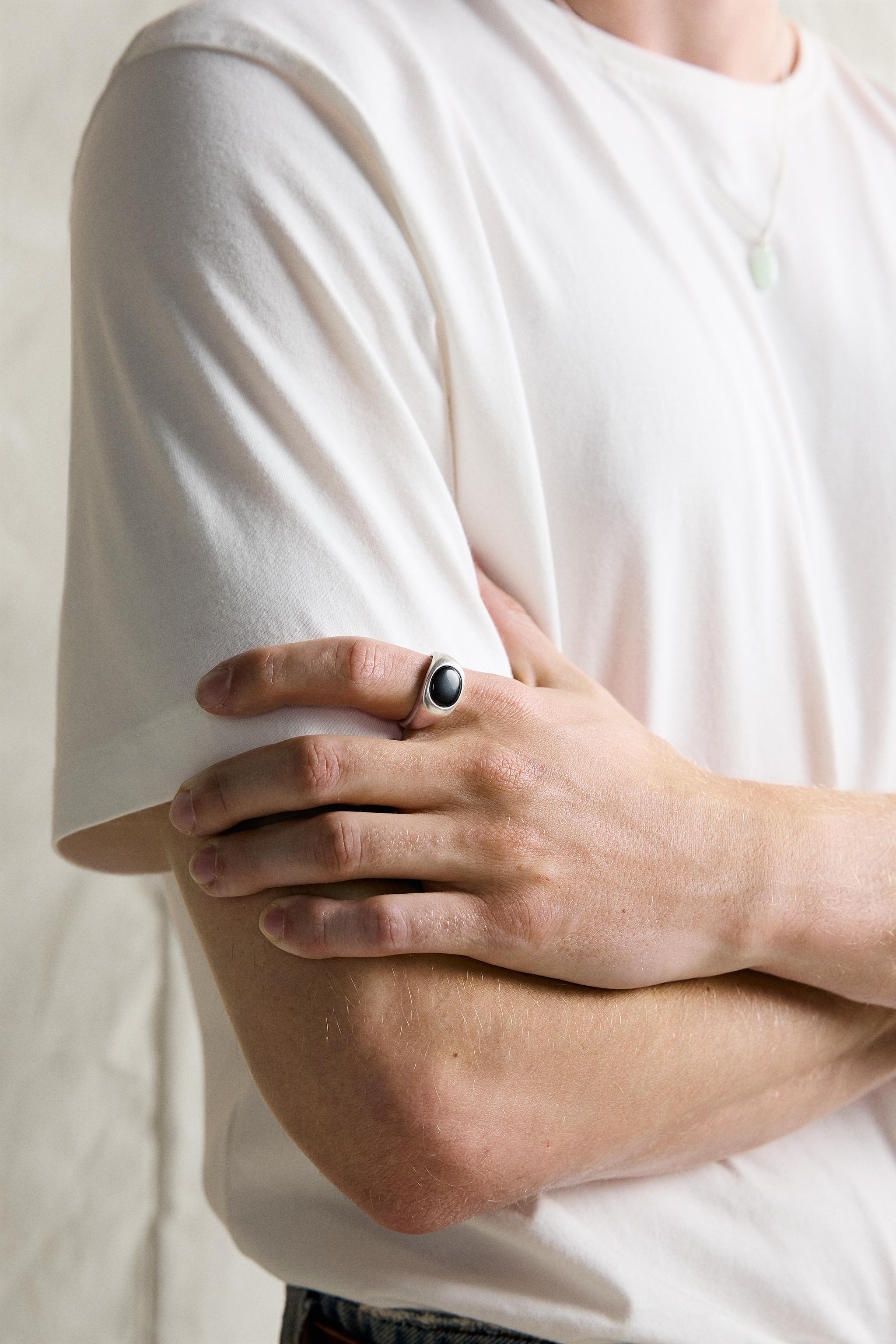 STONE SIGNET RING